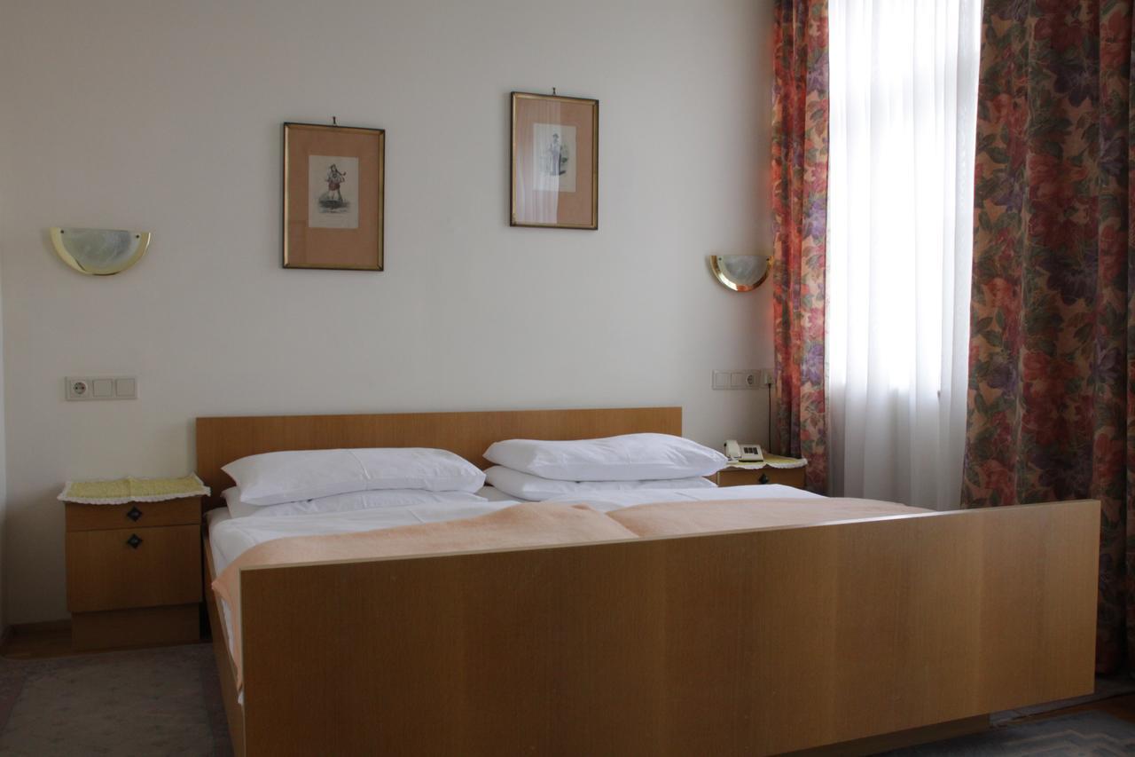 Hotel Restaurant Wachauerhof 스핏즈 외부 사진
